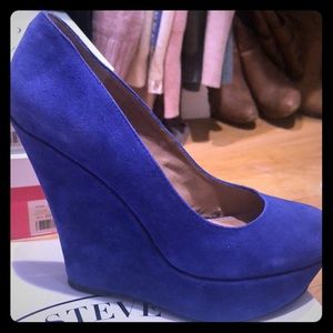 Blue Steve Madden wedges